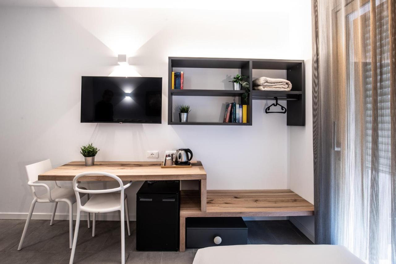 Sei Garda Apartments Peschiera del Garda Exteriör bild