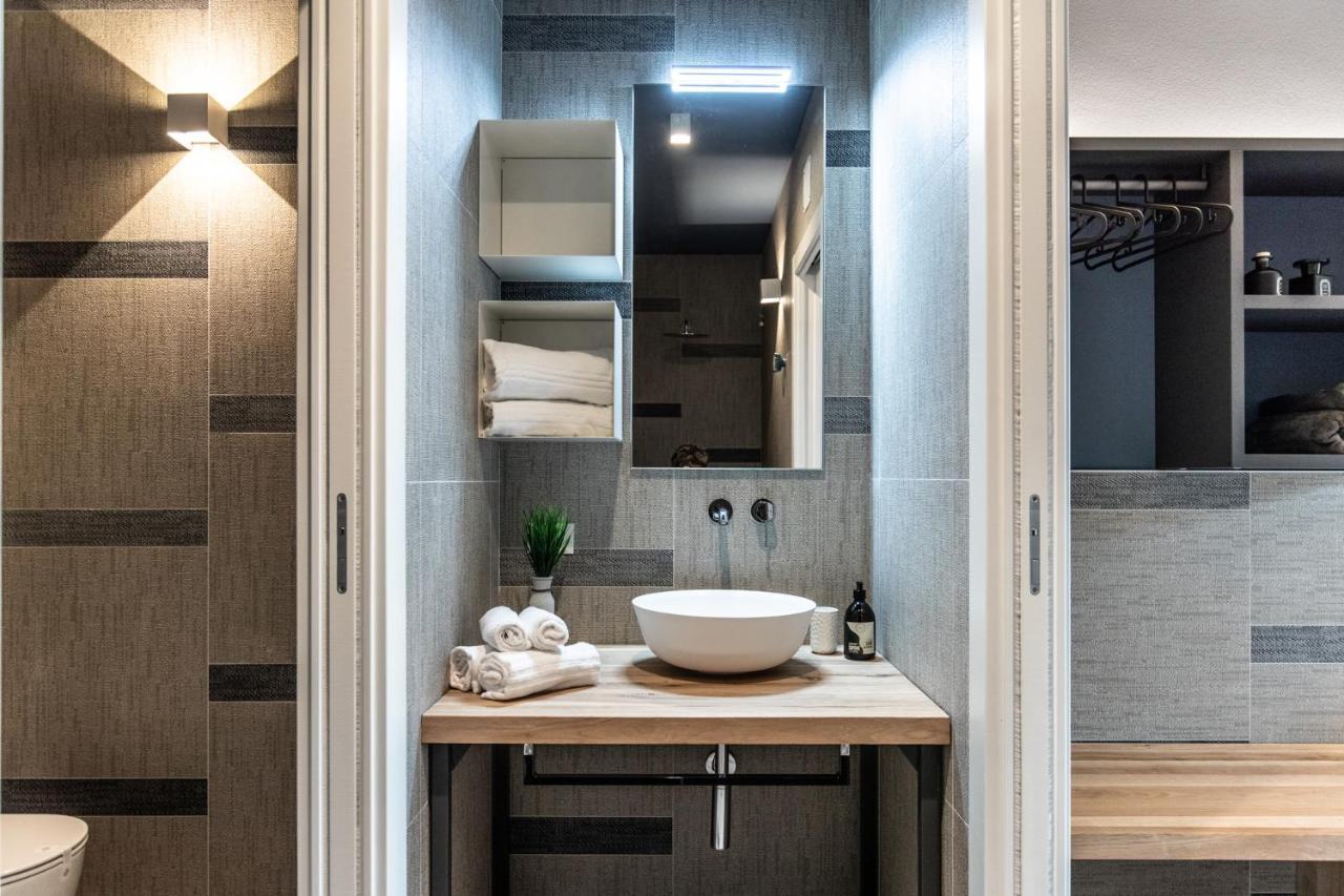 Sei Garda Apartments Peschiera del Garda Exteriör bild