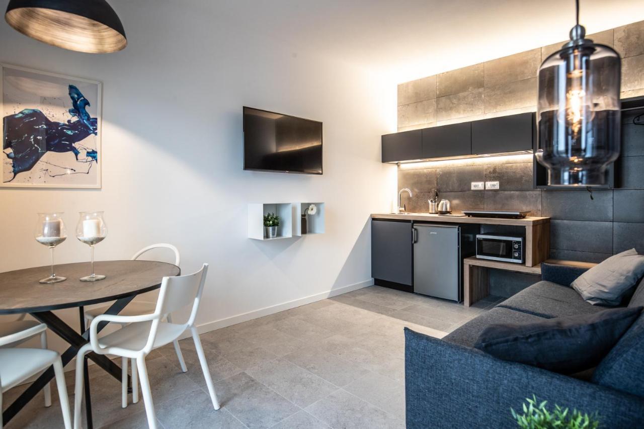 Sei Garda Apartments Peschiera del Garda Exteriör bild