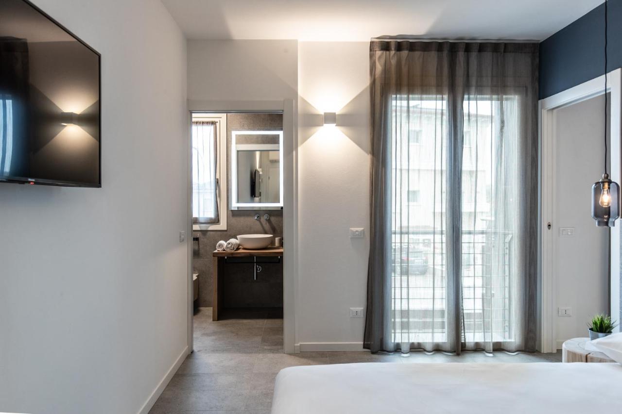 Sei Garda Apartments Peschiera del Garda Exteriör bild