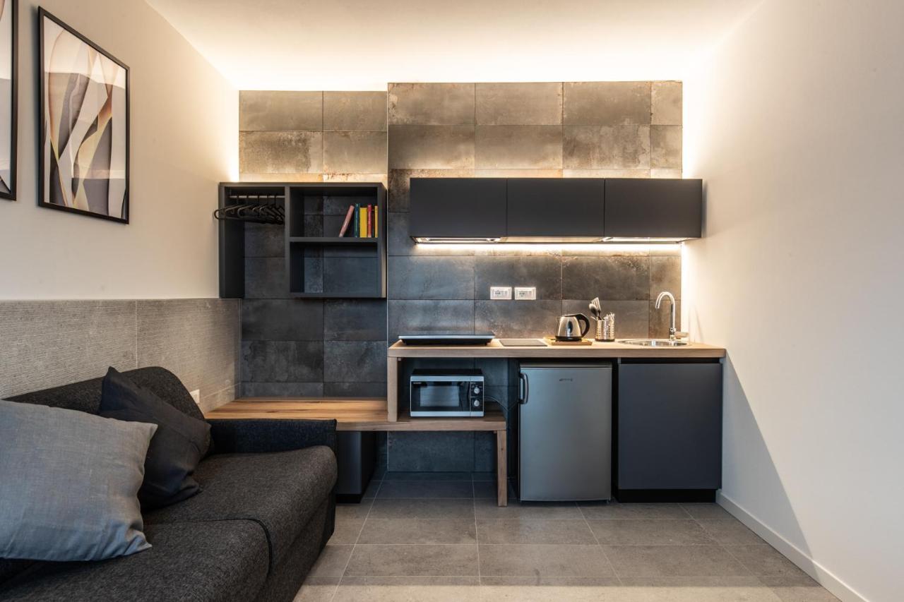 Sei Garda Apartments Peschiera del Garda Exteriör bild