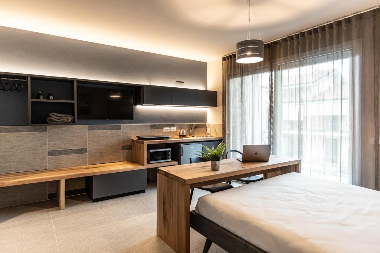 Sei Garda Apartments Peschiera del Garda Exteriör bild