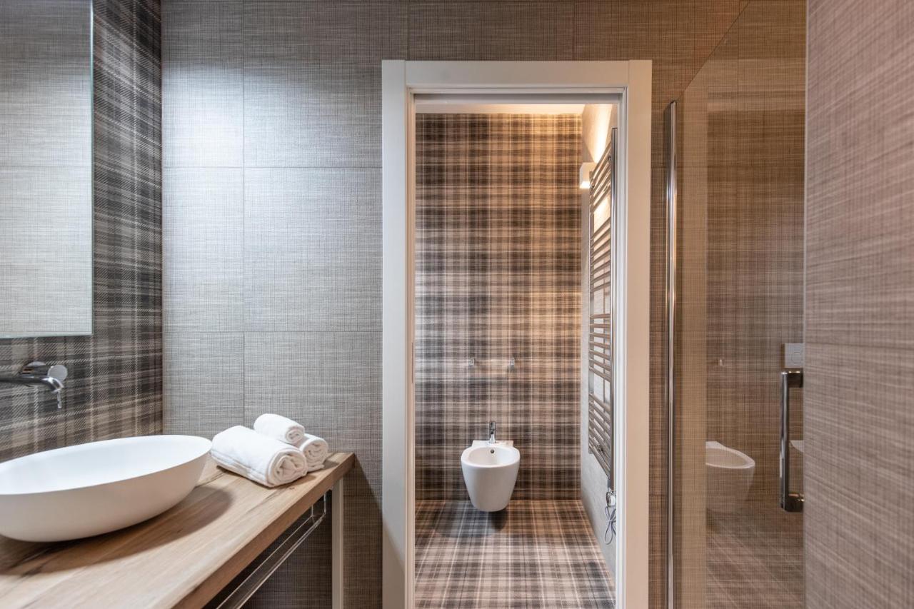 Sei Garda Apartments Peschiera del Garda Exteriör bild